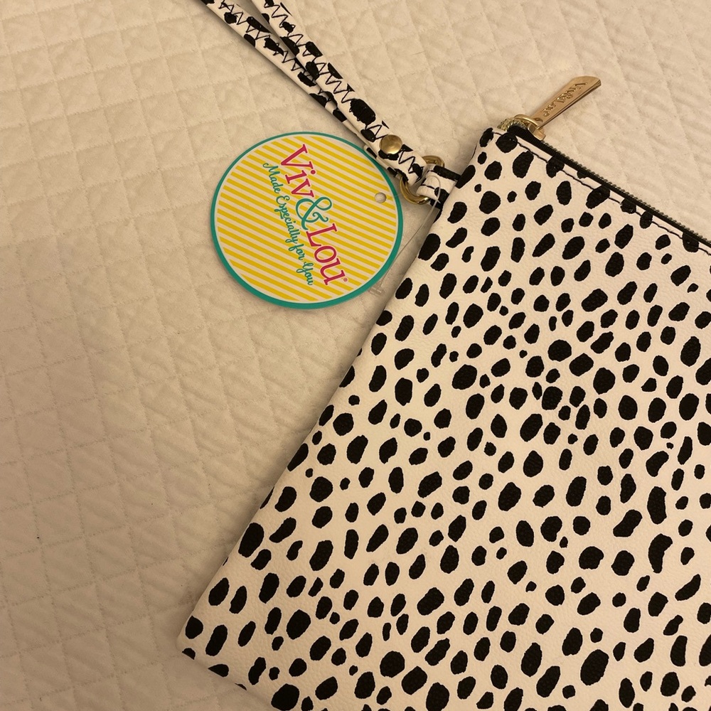 Viv and Lou Animal print wristlet bag with adjustable strap new with tags